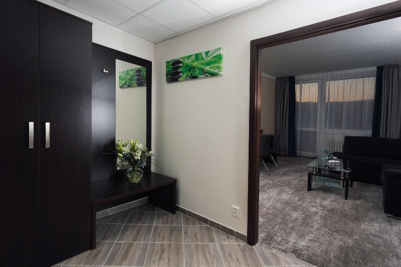 Hotel Crystal Košice Eksteriør billede
