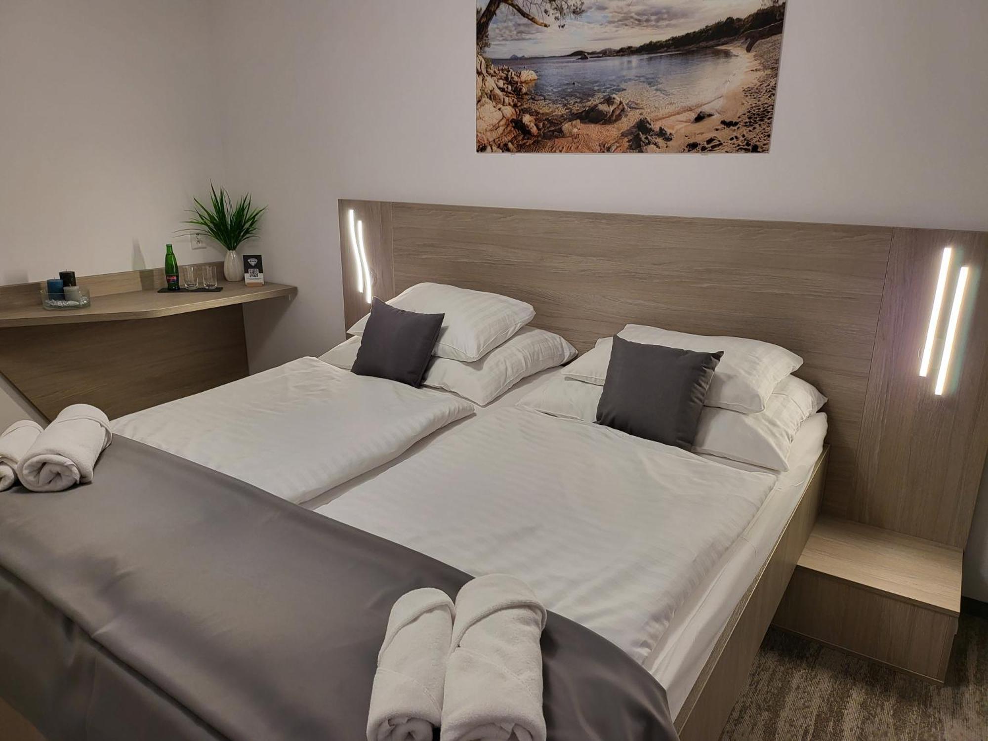 Hotel Crystal Košice Eksteriør billede