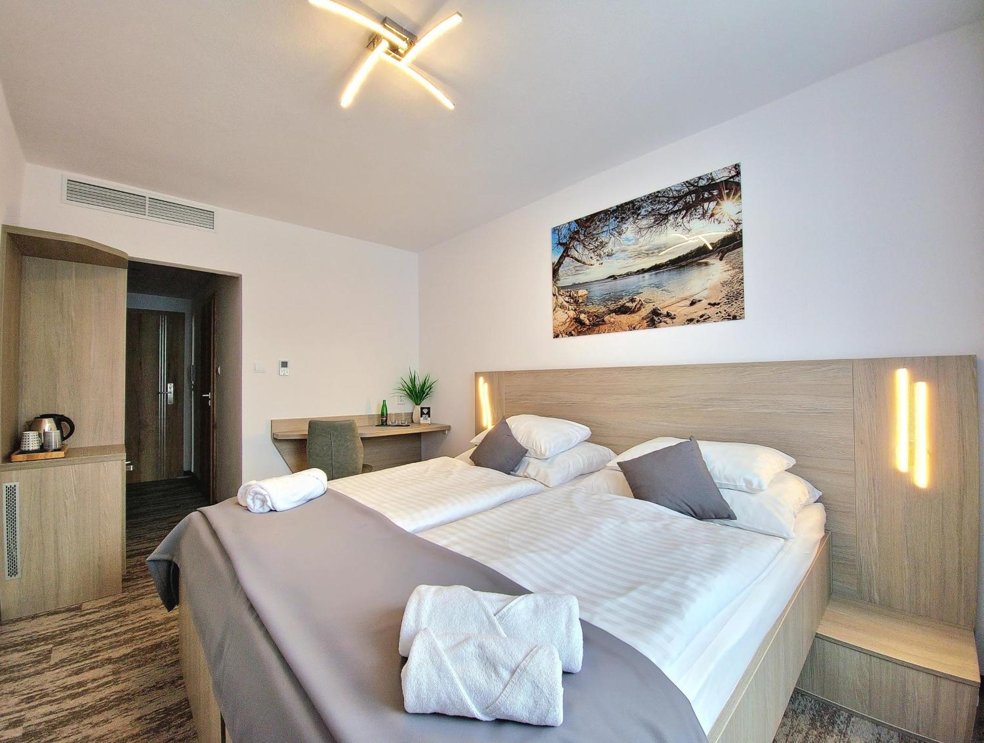 Hotel Crystal Košice Eksteriør billede