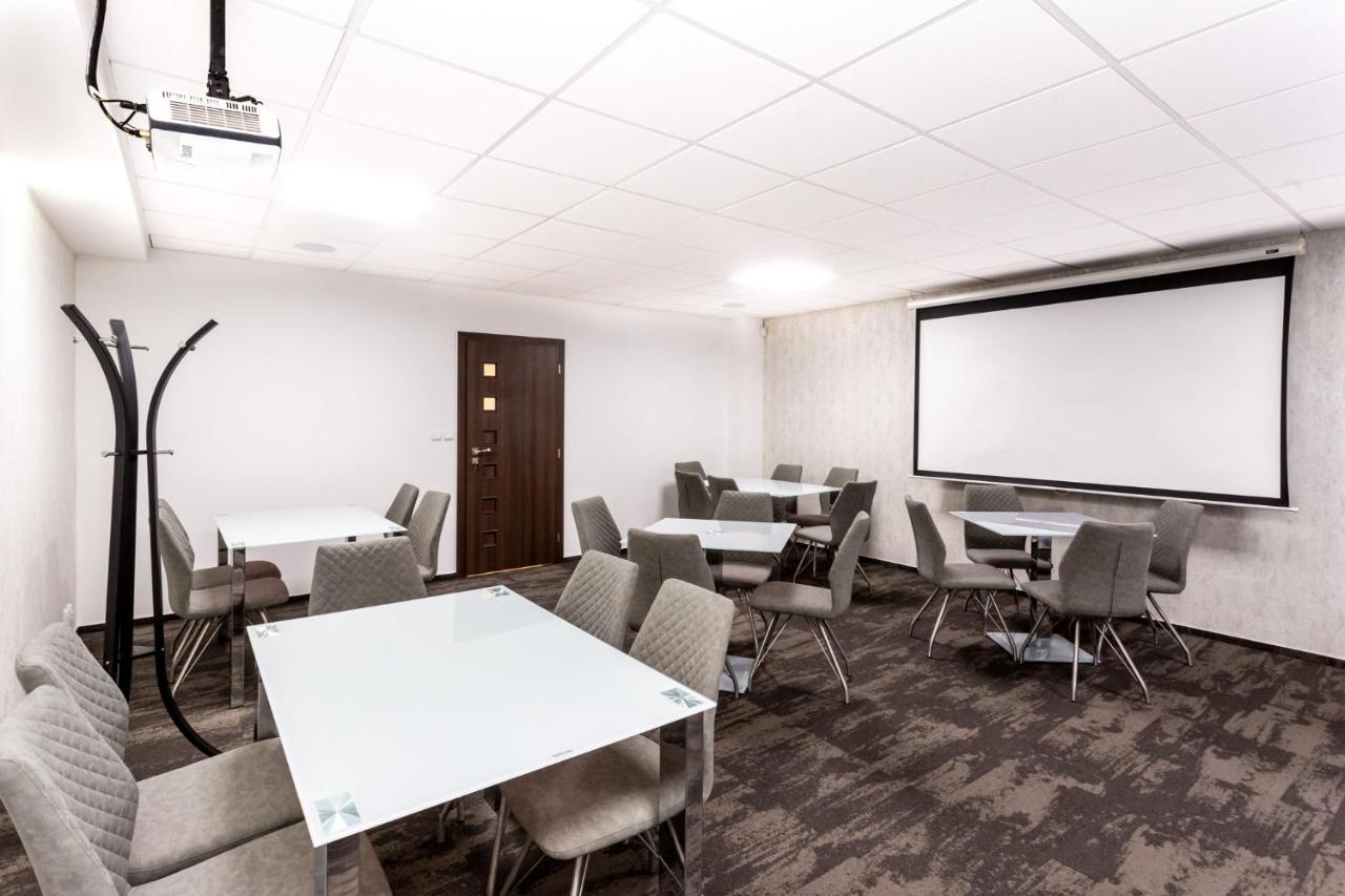 Hotel Crystal Košice Eksteriør billede