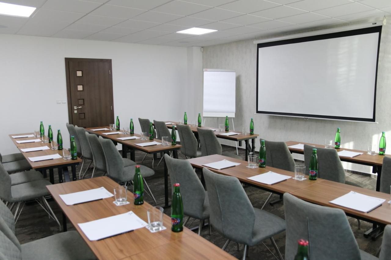 Hotel Crystal Košice Eksteriør billede